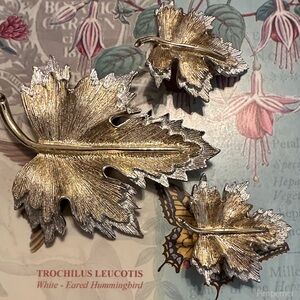 Sarah Coventry Fall brooch/clip earring set brushed silver & gold metal- Vintage